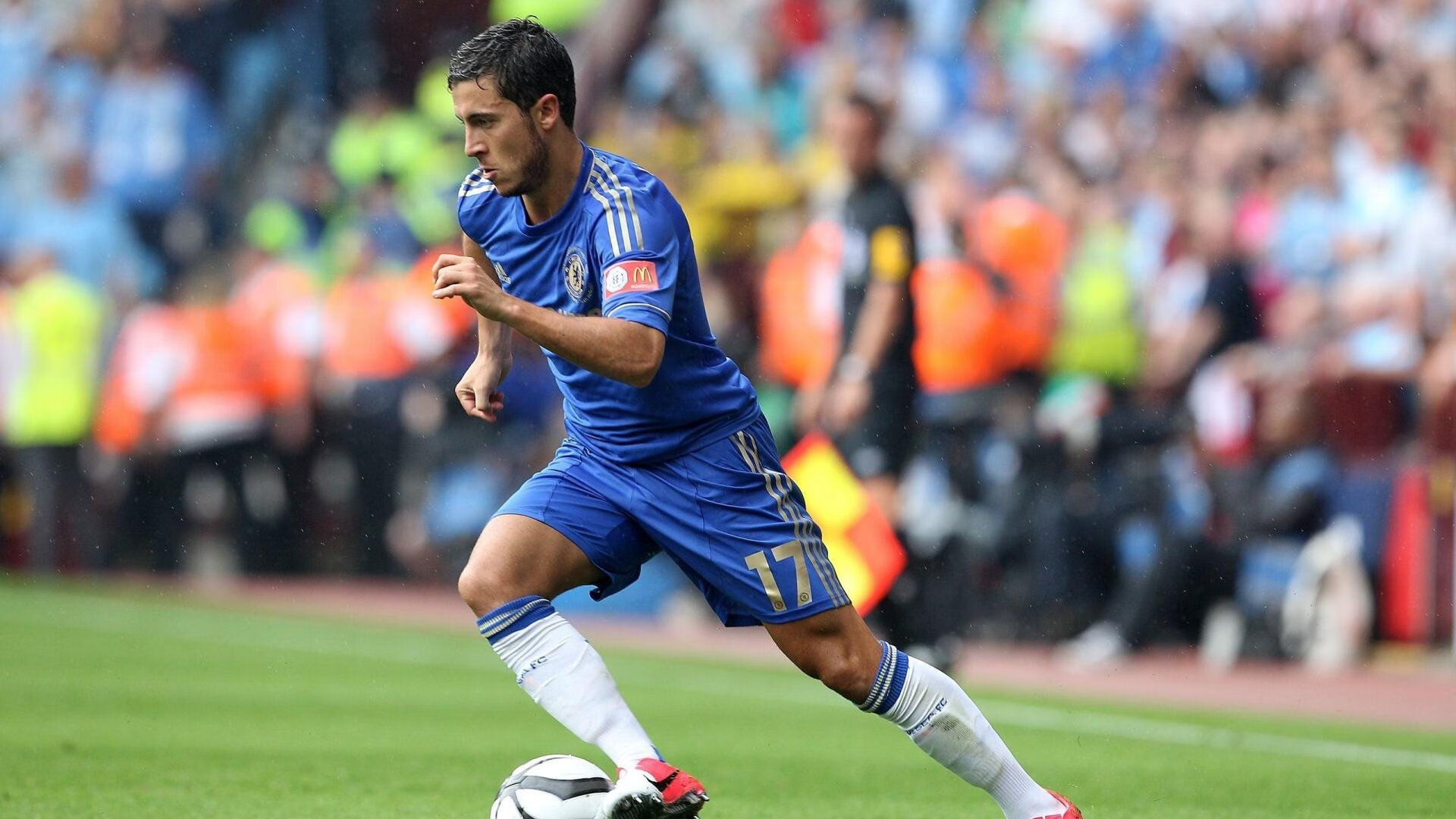 卢卡库关键战不手软,加拿大硬仗取胜伊拉克书写足球新篇章